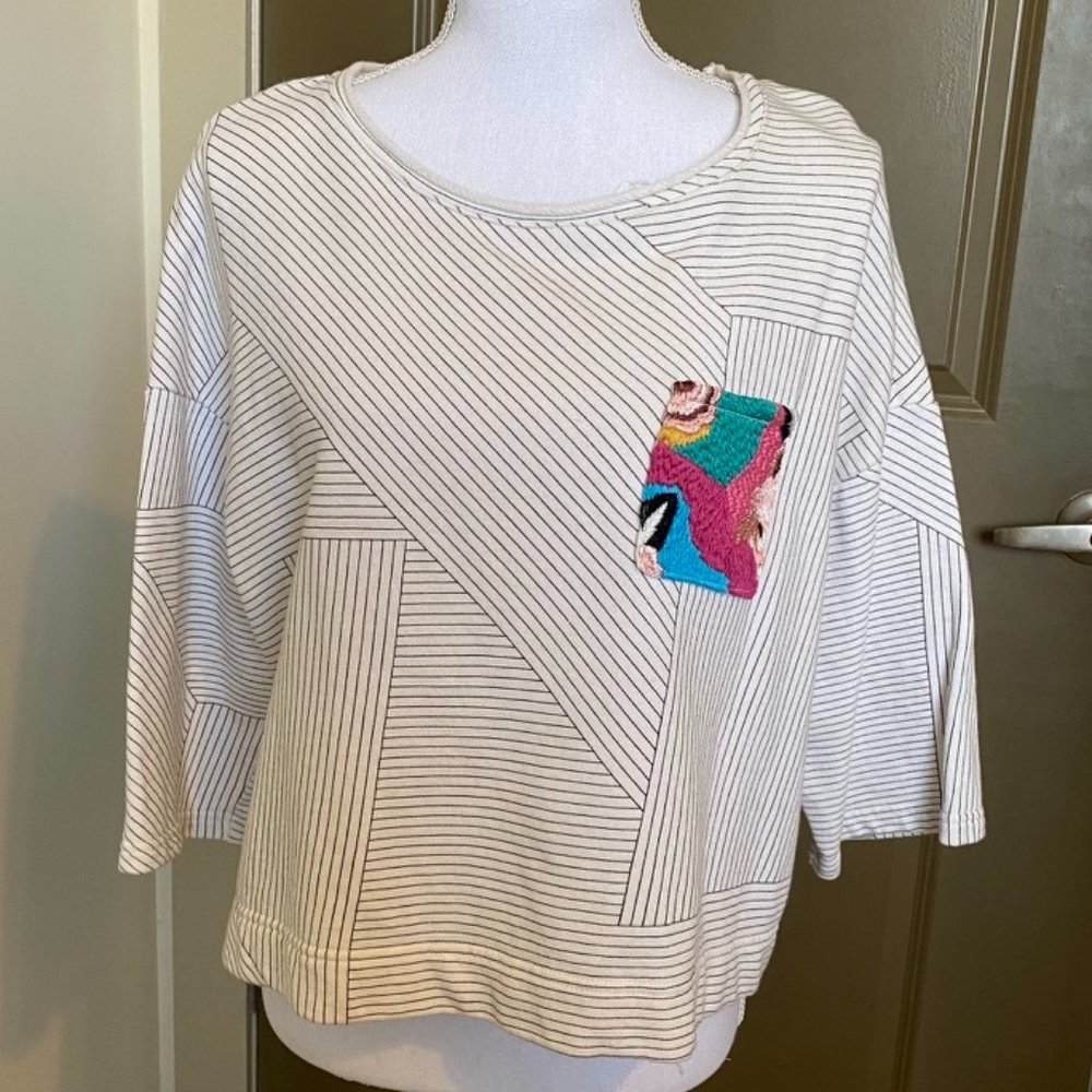 ANTHROPOLOGIE | Women's Embroidered Sweatshirt Tee